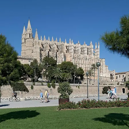 Вілла Owl Suavet Petit - Exclusive With A Stunning Pool *