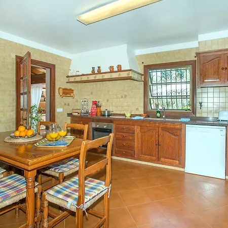 Owl Suavet Petit - Exclusive With A Stunning Pool *